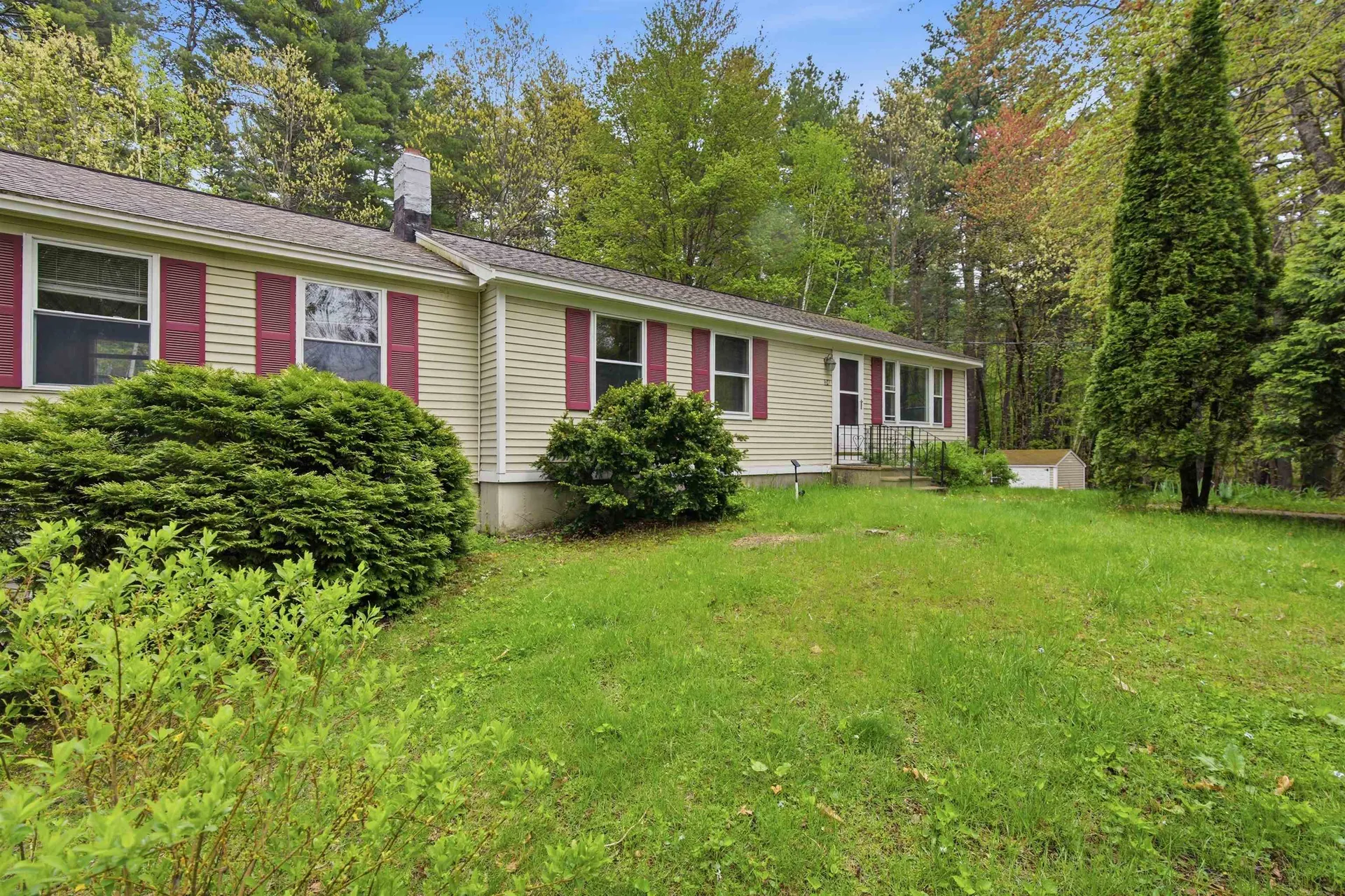 34 West Road Londonderry NH 03053