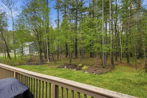 34 West Road Londonderry NH 03053