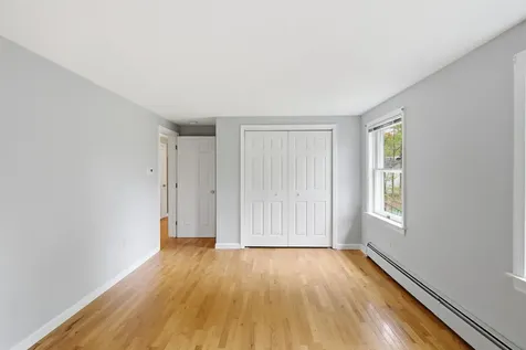 34 West Road Londonderry NH 03053