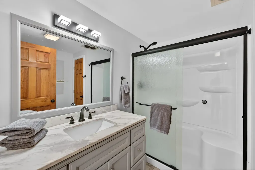 13 Harrigan Street Bethlehem NH 03574