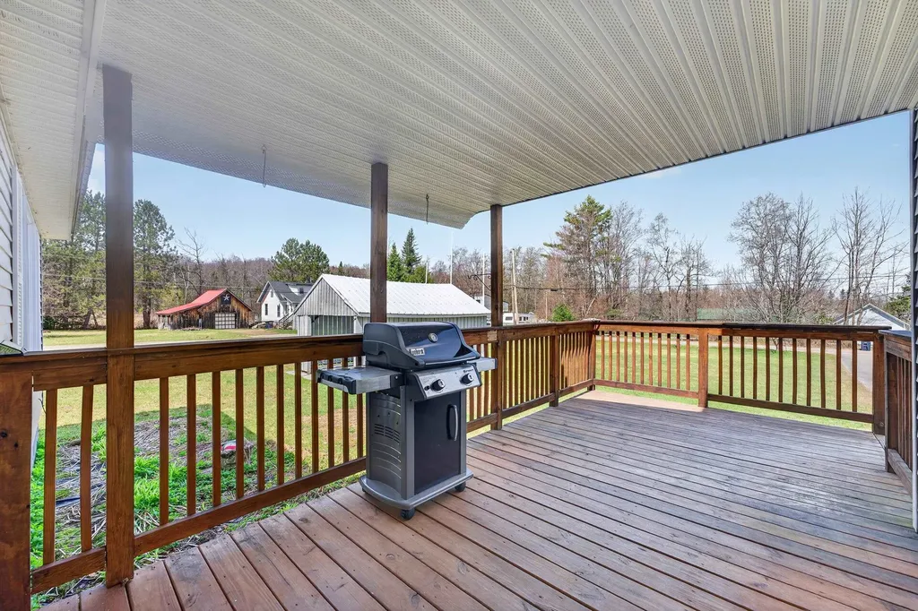 13 Harrigan Street Bethlehem NH 03574