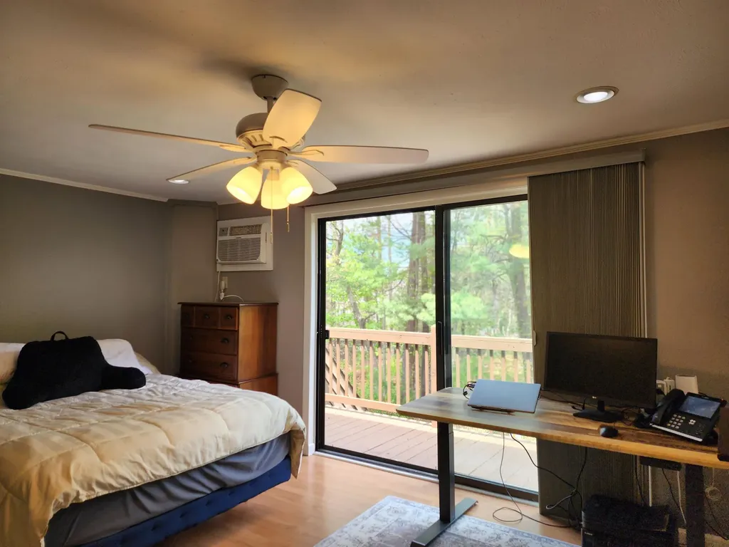 55 Spring Cove Road Nashua NH 03062