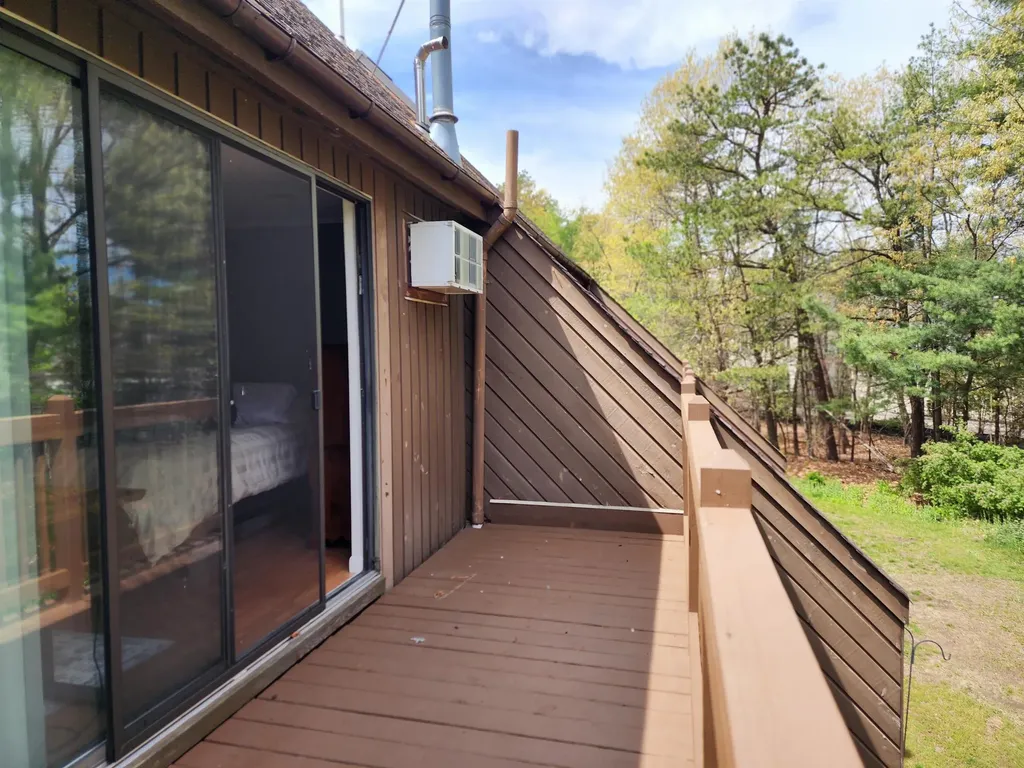 55 Spring Cove Road Nashua NH 03062