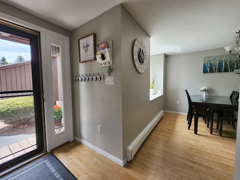 55 Spring Cove Road Nashua NH 03062