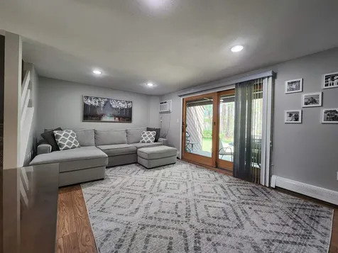 55 Spring Cove Road Nashua NH 03062