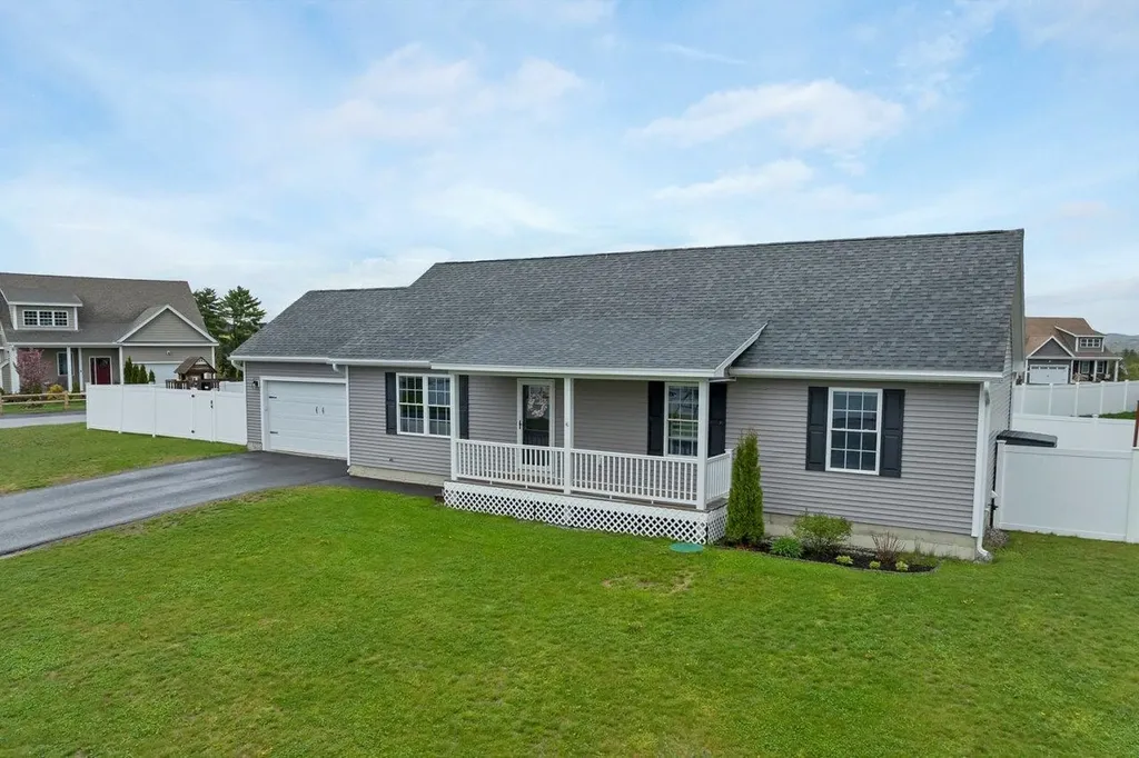 77 Rolling Hills Drive Tilton NH 03276