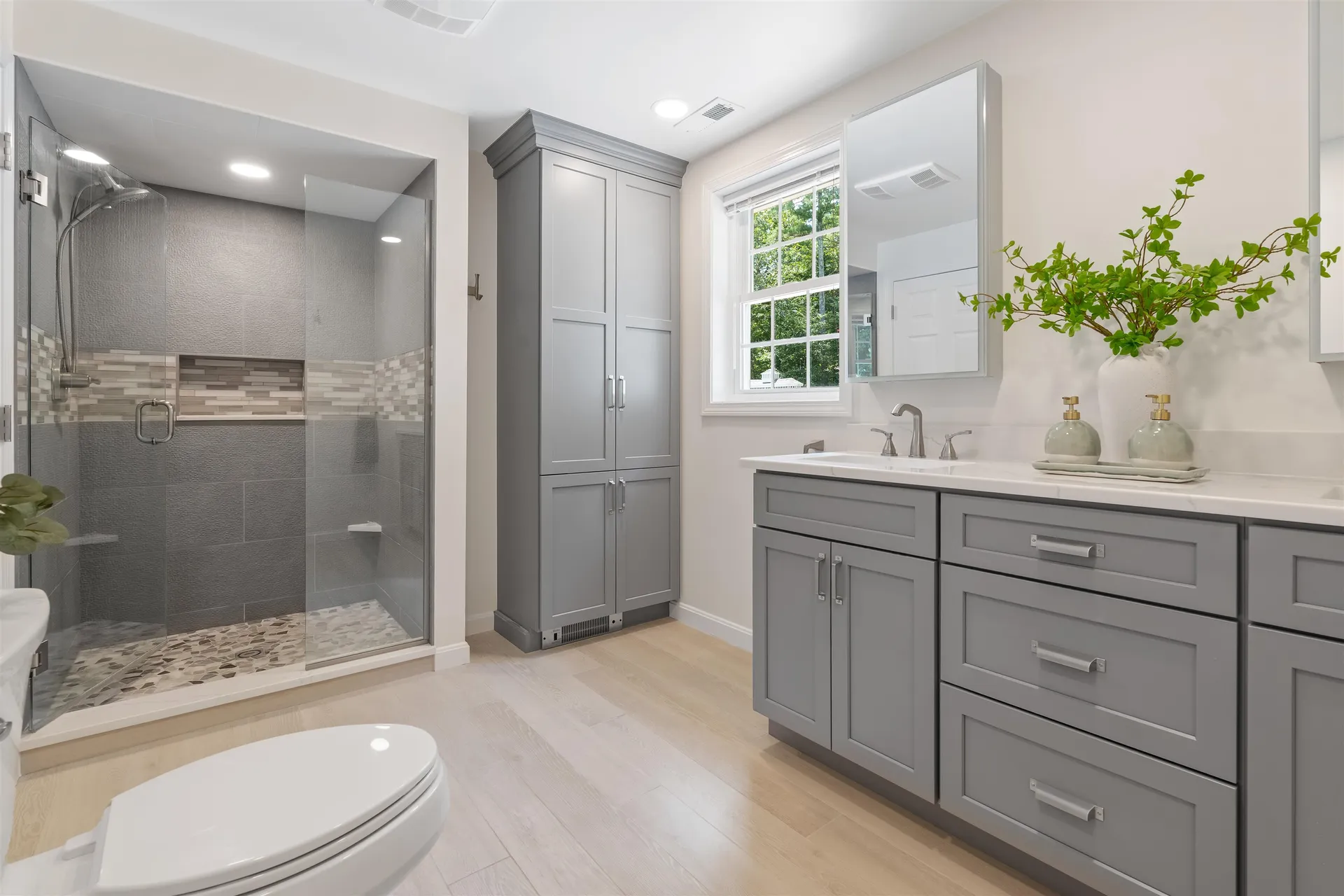127 Hooksett Road Auburn NH 03032