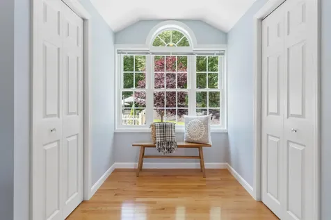 127 Hooksett Road Auburn NH 03032