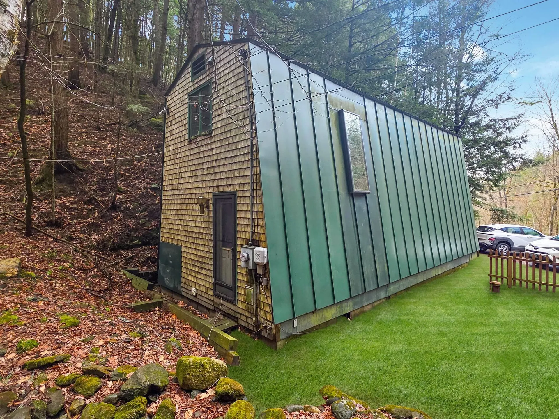 389 Dothan Rd. Road Hartford VT 05001