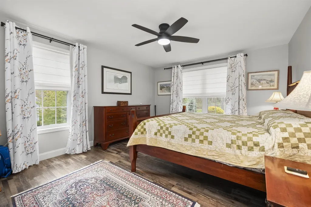 22 Darwin Place Laconia NH 03246