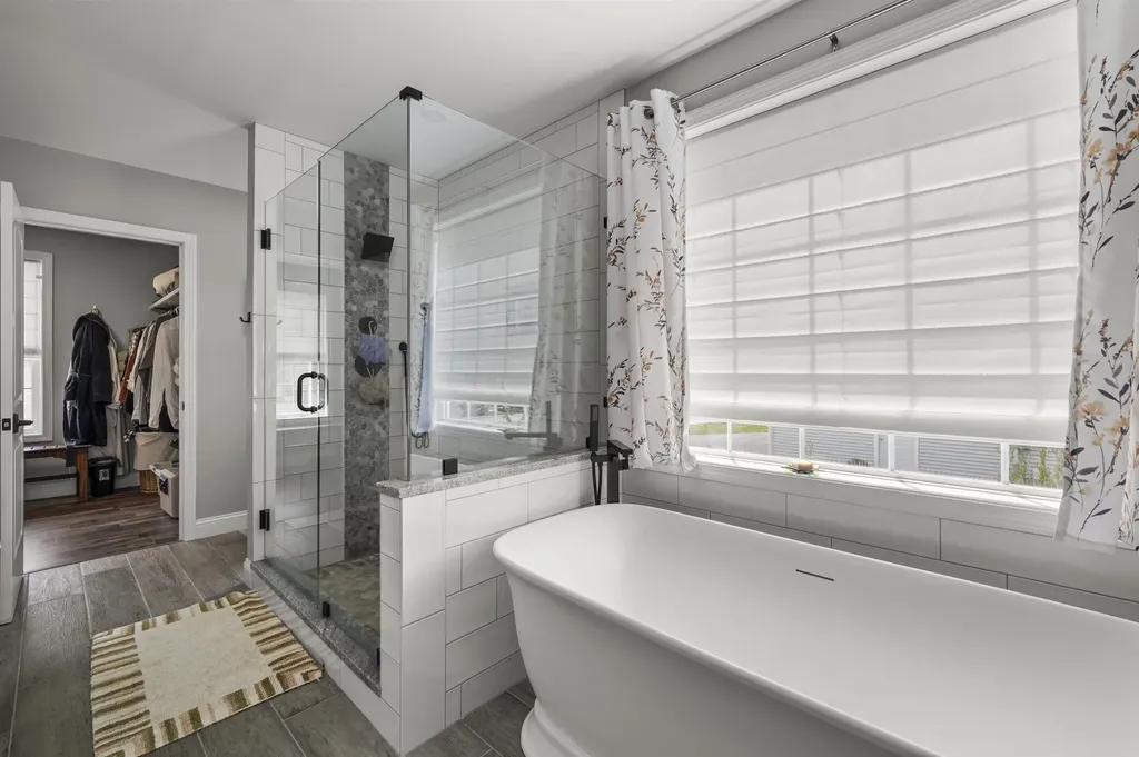 22 Darwin Place Laconia NH 03246