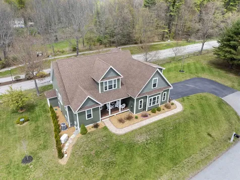 22 Darwin Place Laconia NH 03246