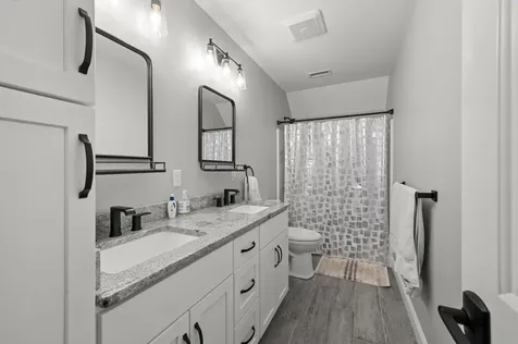 22 Darwin Place Laconia NH 03246