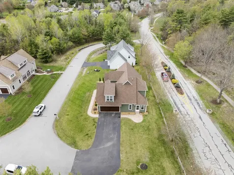 22 Darwin Place Laconia NH 03246