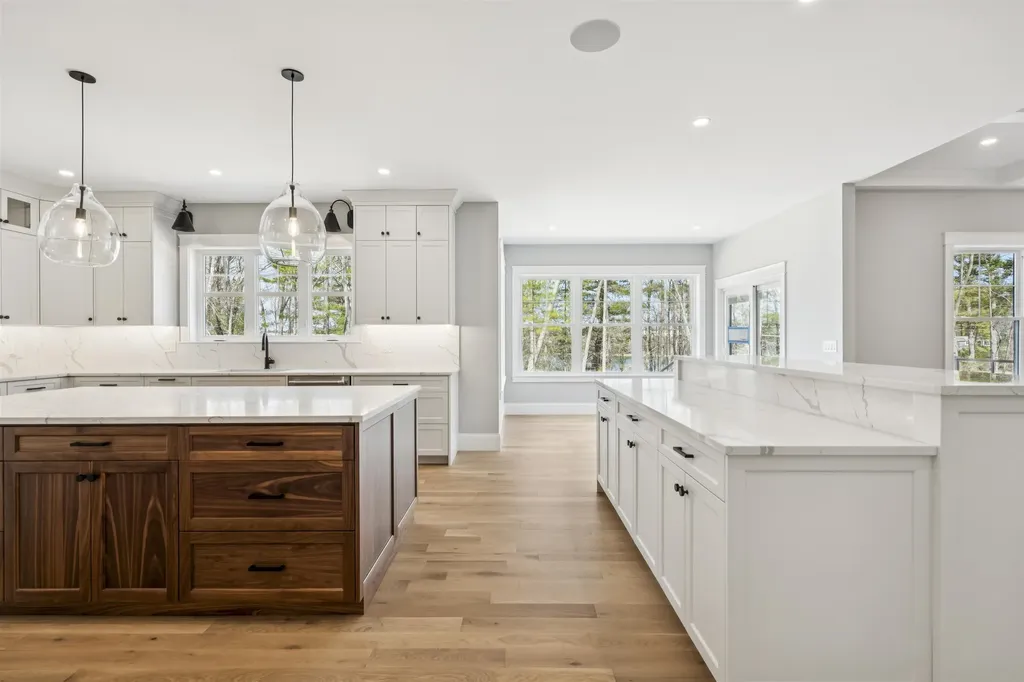 58 Shipwright Way Newington NH 03801