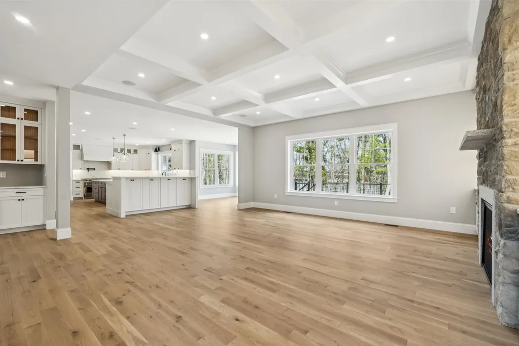 58 Shipwright Way Newington NH 03801