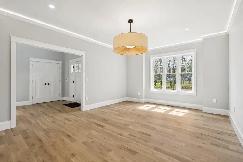 58 Shipwright Way Newington NH 03801