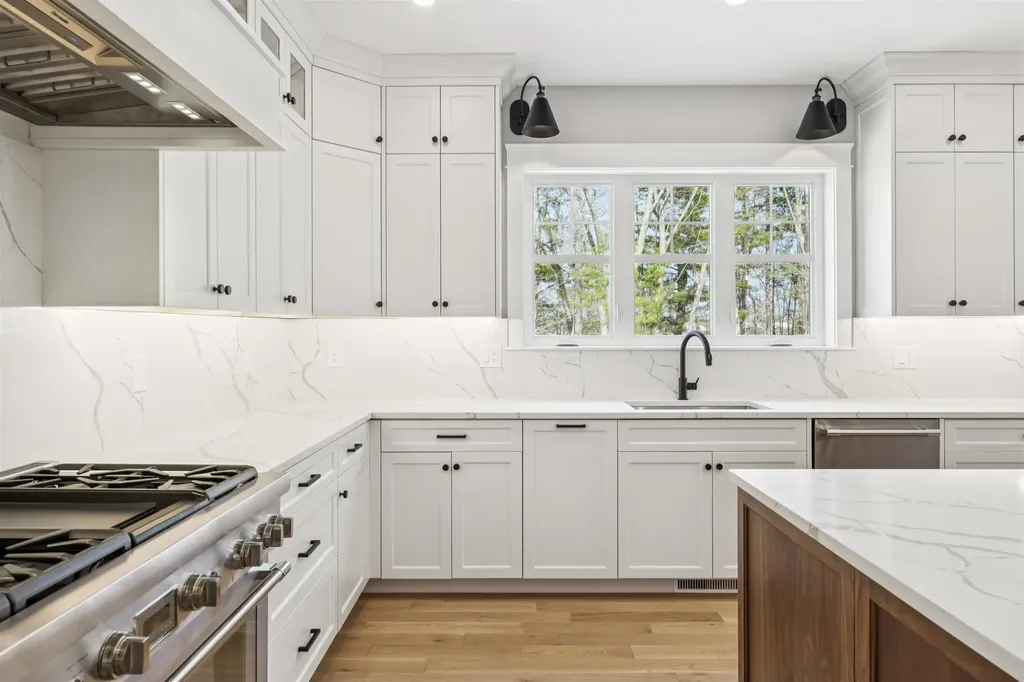 58 Shipwright Way Newington NH 03801