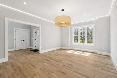 58 Shipwright Way Newington NH 03801