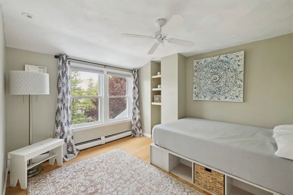 8 Queens Way Merrimack NH 03054