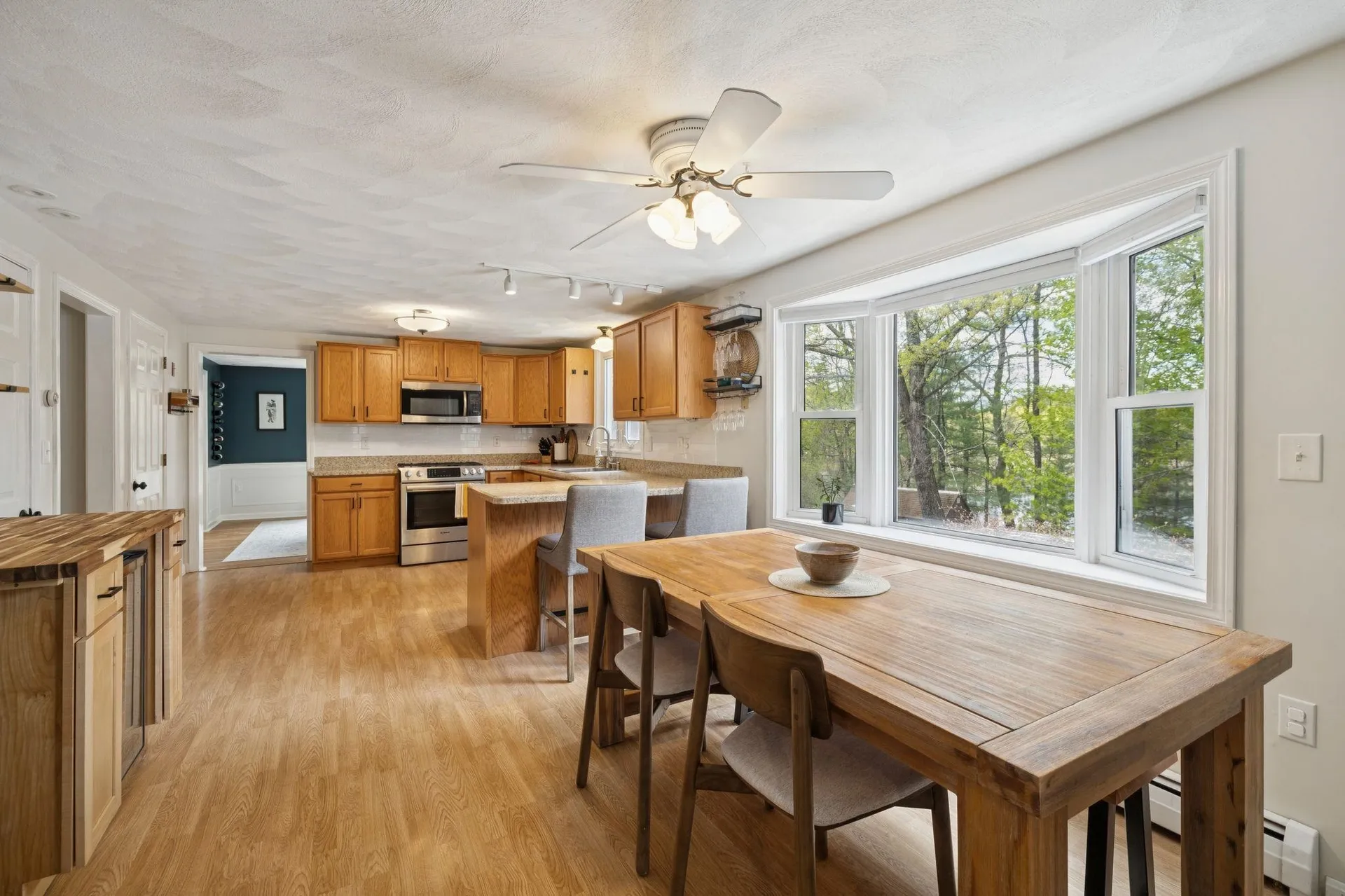 8 Queens Way Merrimack NH 03054