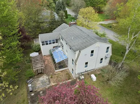 8 Queens Way Merrimack NH 03054