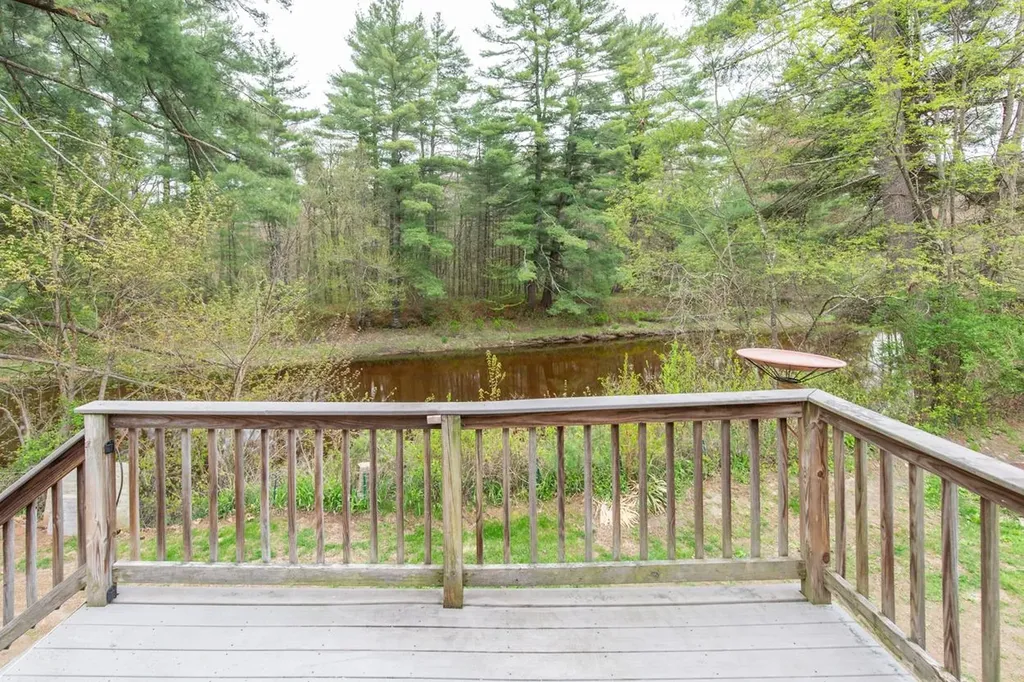 815 Bachelder Road Pembroke NH 03275