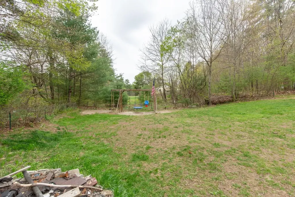 815 Bachelder Road Pembroke NH 03275