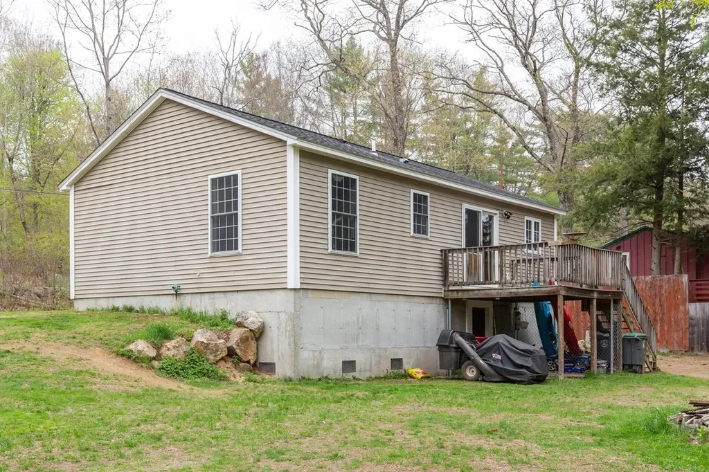 815 Bachelder Road Pembroke NH 03275