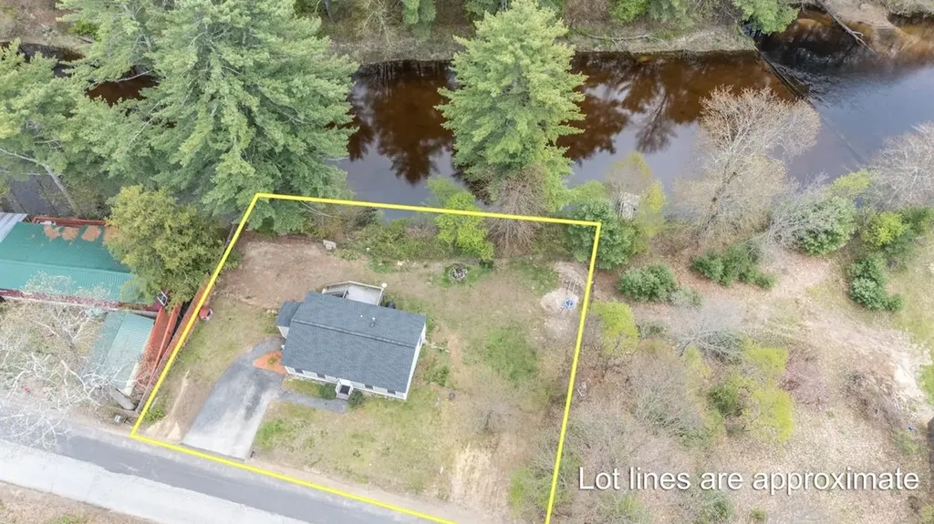 815 Bachelder Road Pembroke NH 03275