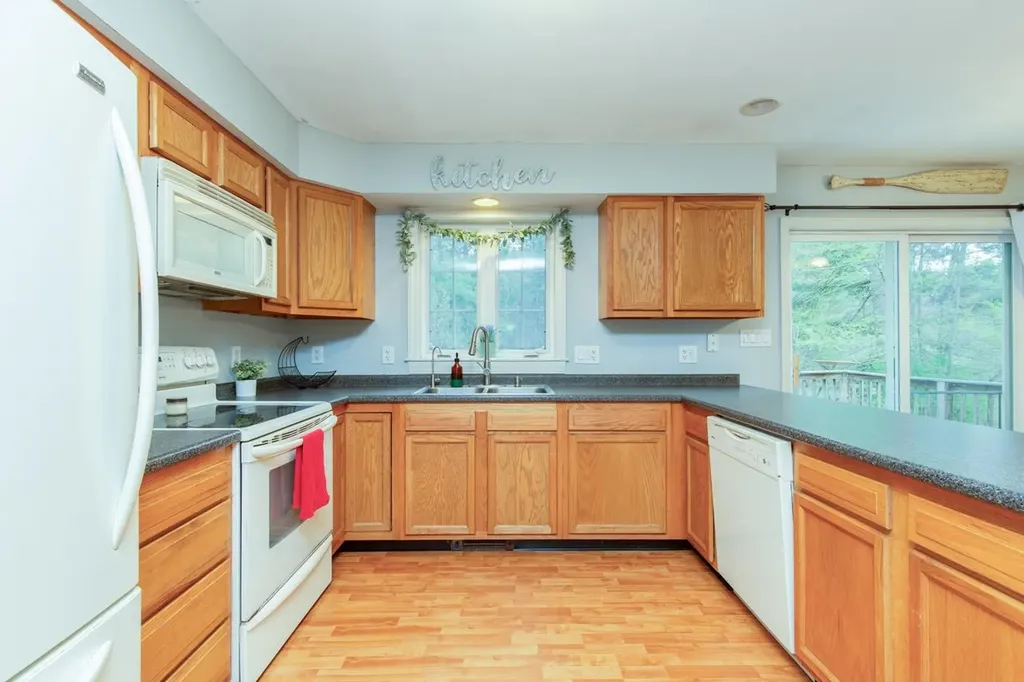 815 Bachelder Road Pembroke NH 03275