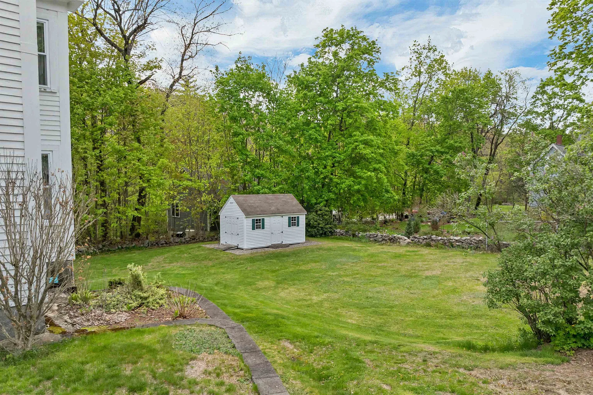 32 Dearborn Street Milford NH 03055