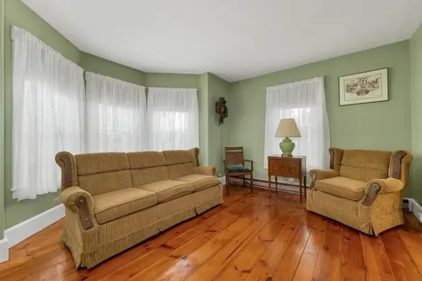 32 Dearborn Street Milford NH 03055