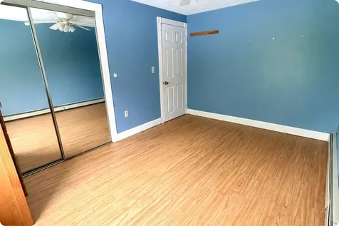3 Kerri Lane Hooksett NH 03106