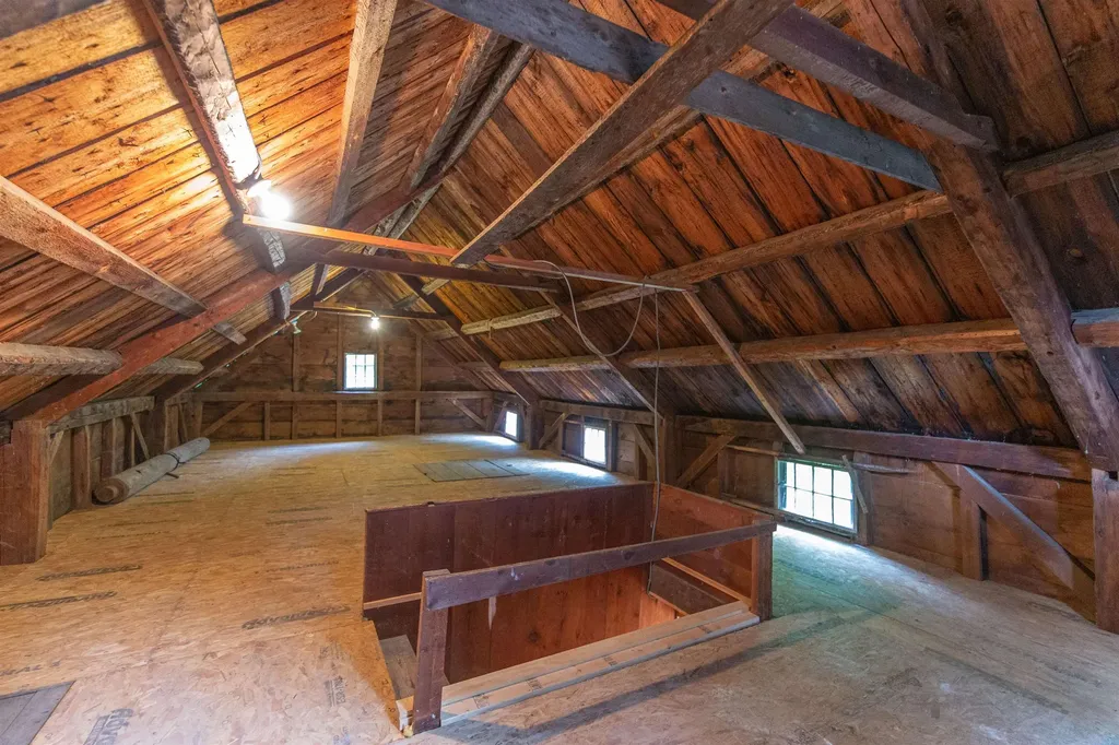 515 Hollow Hill Road Tamworth NH 03886