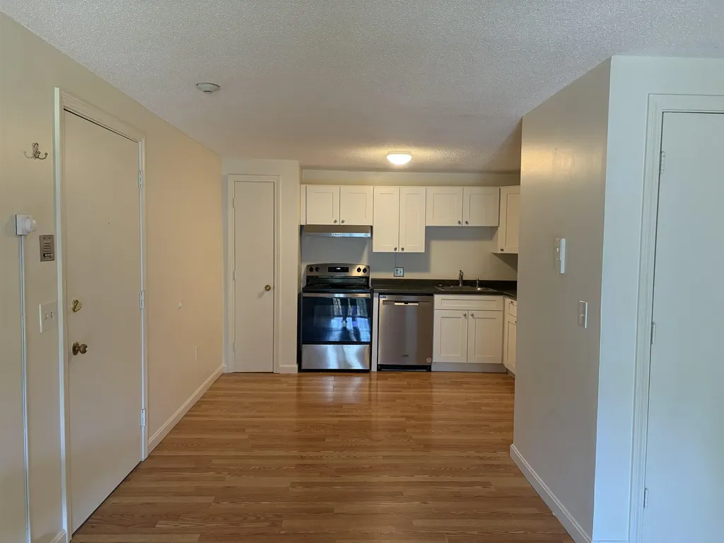 1007 White Cedar Boulevard Portsmouth NH 03801