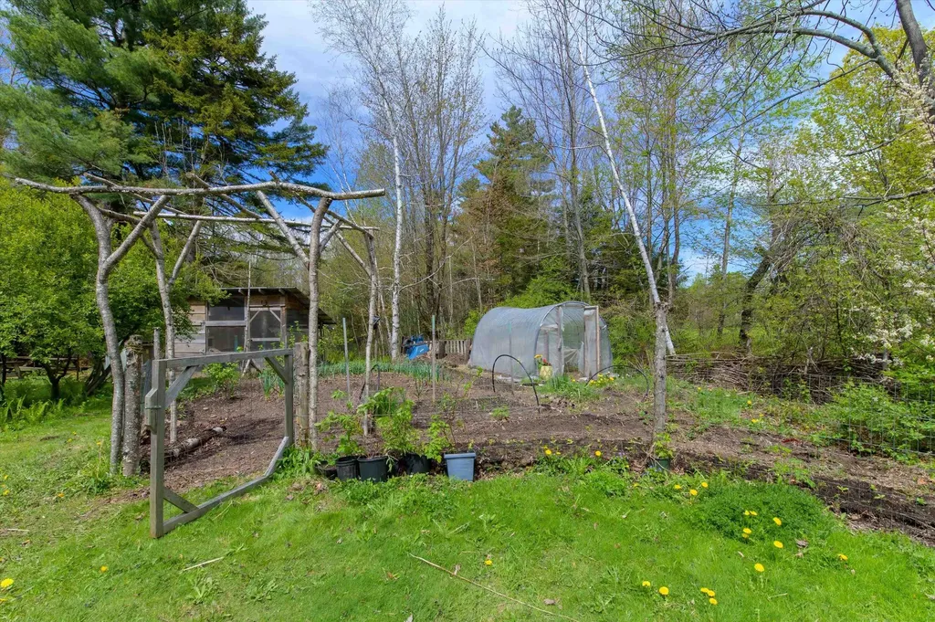 1310 Clif Reynolds Road Cambridge VT 05464