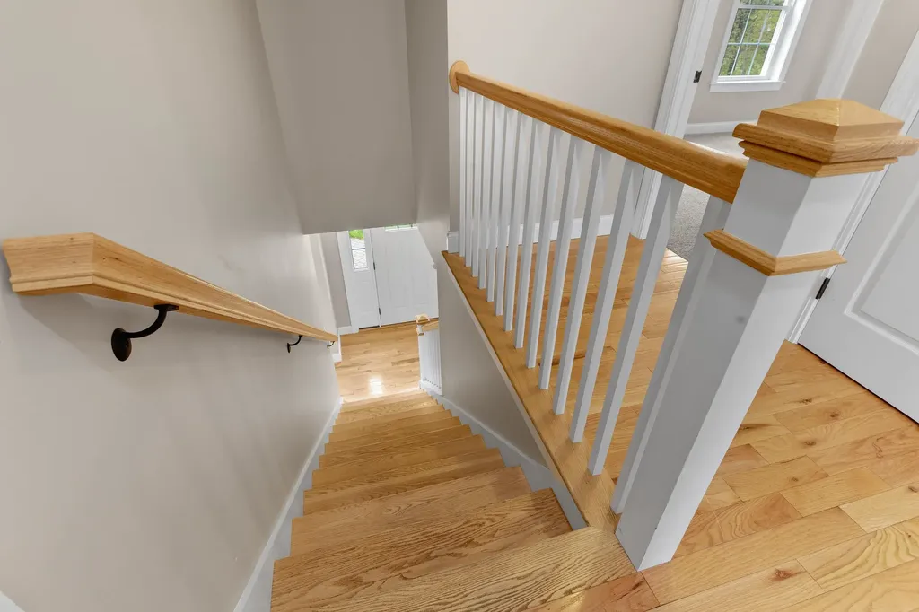 10 Wood Circle Goffstown NH 03045