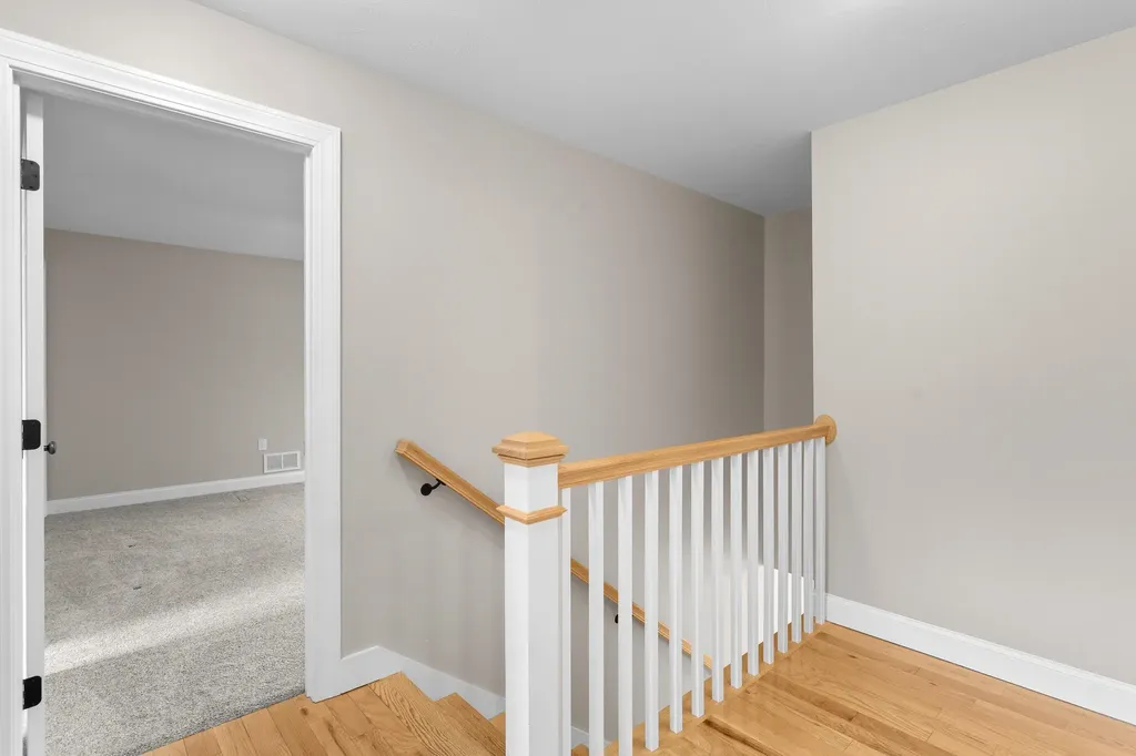 10 Wood Circle Goffstown NH 03045