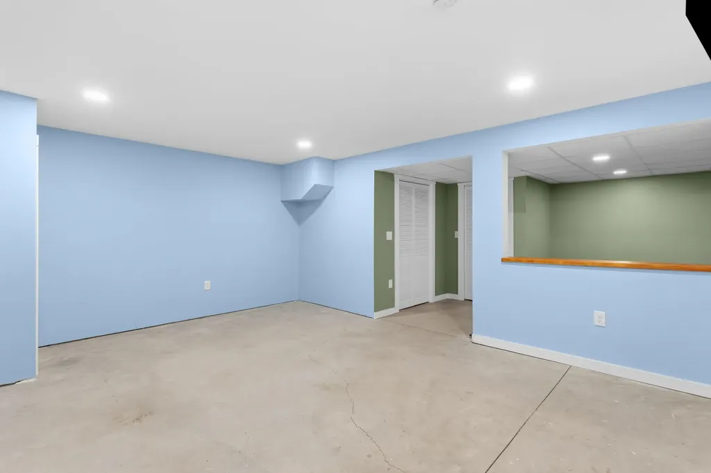 10 Wood Circle Goffstown NH 03045