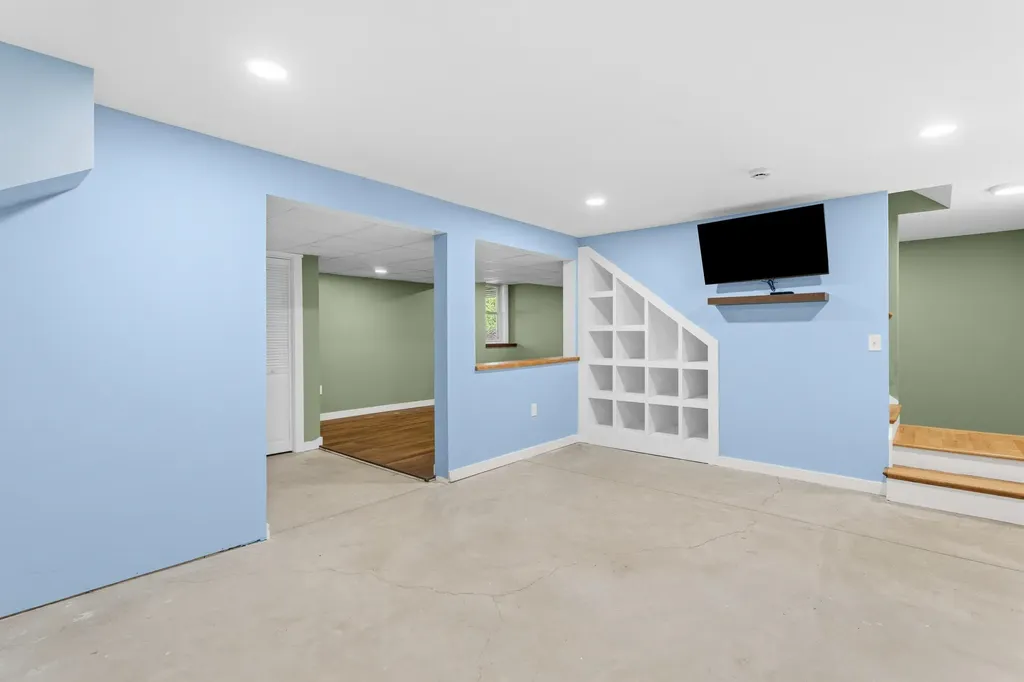 10 Wood Circle Goffstown NH 03045