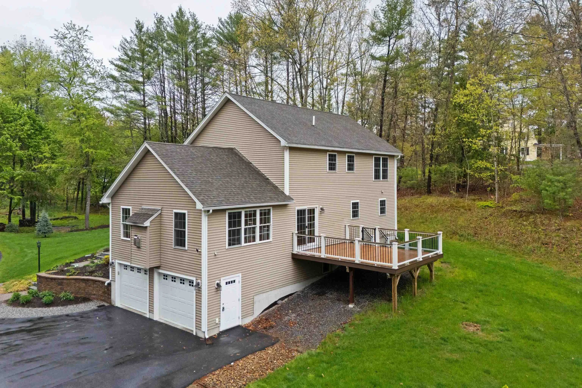 10 Wood Circle Goffstown NH 03045