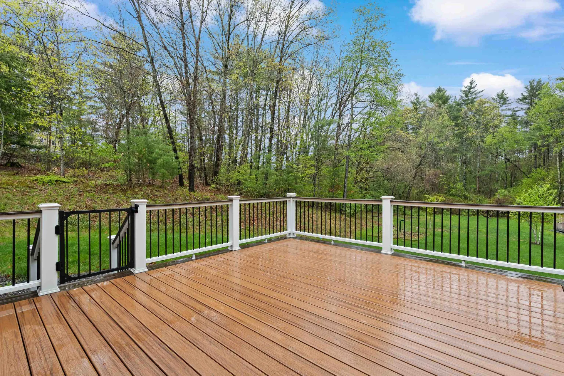 10 Wood Circle Goffstown NH 03045