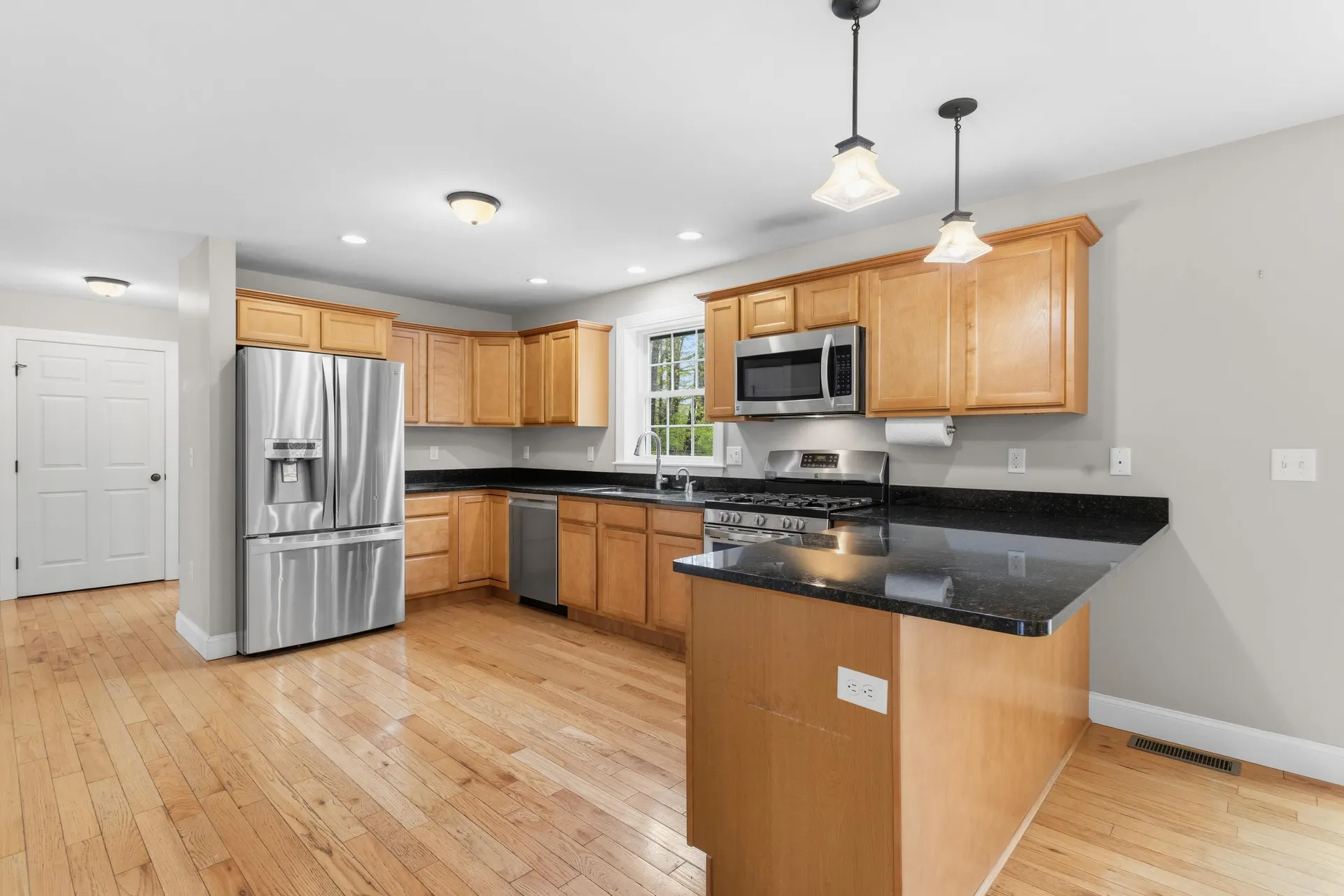 10 Wood Circle Goffstown NH 03045