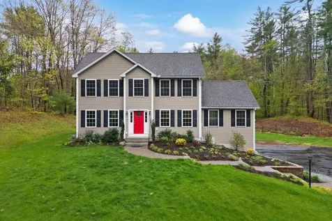 10 Wood Circle Goffstown NH 03045