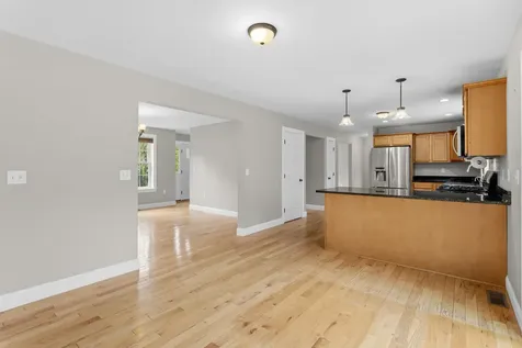 10 Wood Circle Goffstown NH 03045