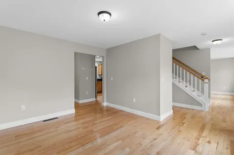 10 Wood Circle Goffstown NH 03045