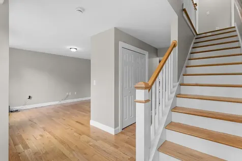 10 Wood Circle Goffstown NH 03045