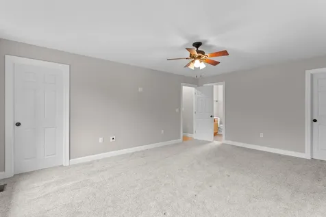 10 Wood Circle Goffstown NH 03045