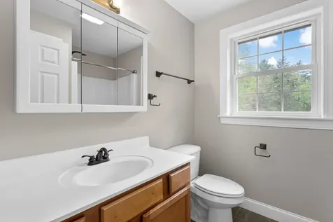 10 Wood Circle Goffstown NH 03045